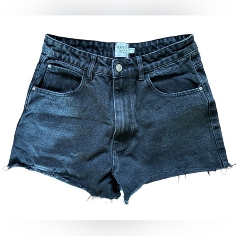 Princess Polly cotton five pocket black denim shorts size 10